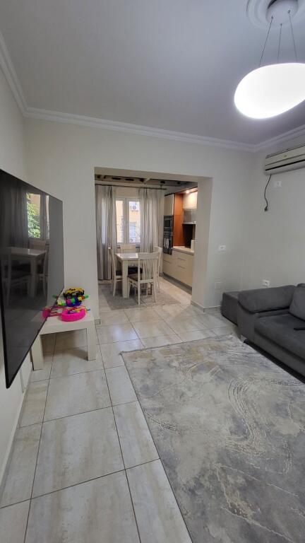 Apartament per qira 2+1 tek Rruga e Elbasanit 550 euro