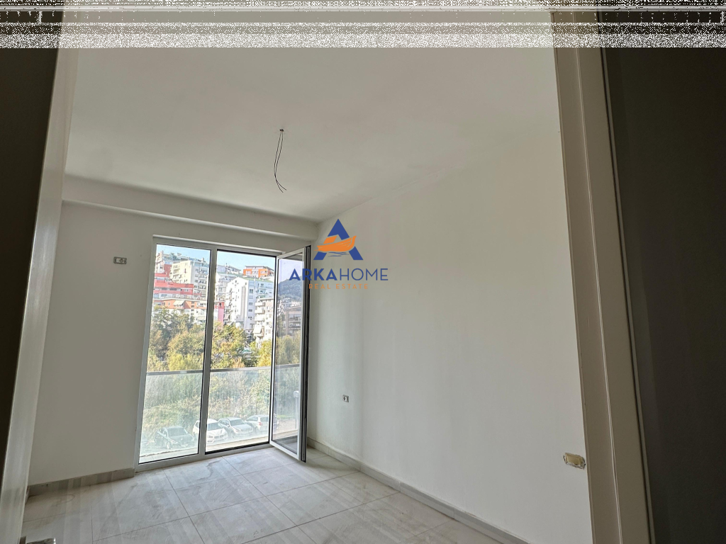 SHITET APARTAMENT 2+1+BALLKON "ALI DEMI,KOMPLEKSI MANGALEMI" 114.000 EURO