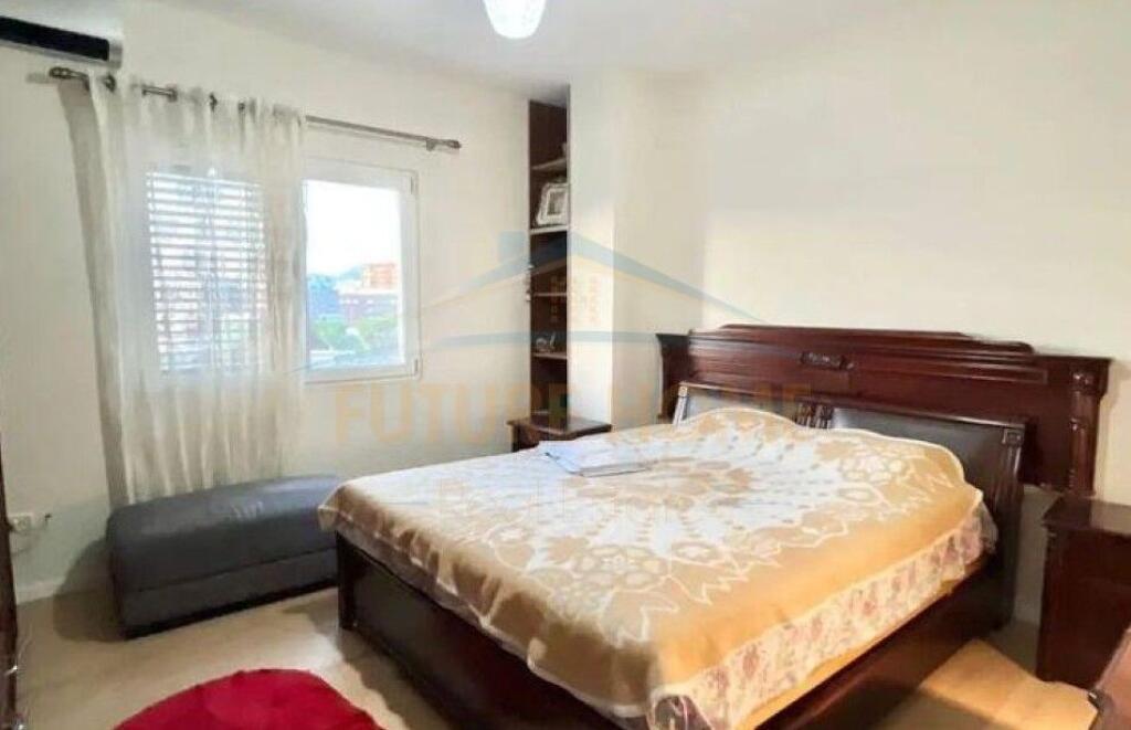 Shitet, Apartament 2+1 21 Dhjetori,Tirana
