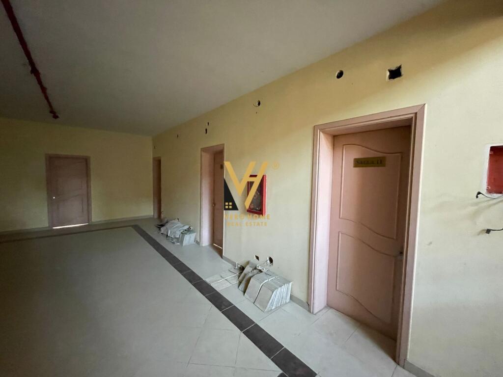 JEPET GODINE BIZNESI 2500 M2 ME QERA NE SELITE 13.000 EURO