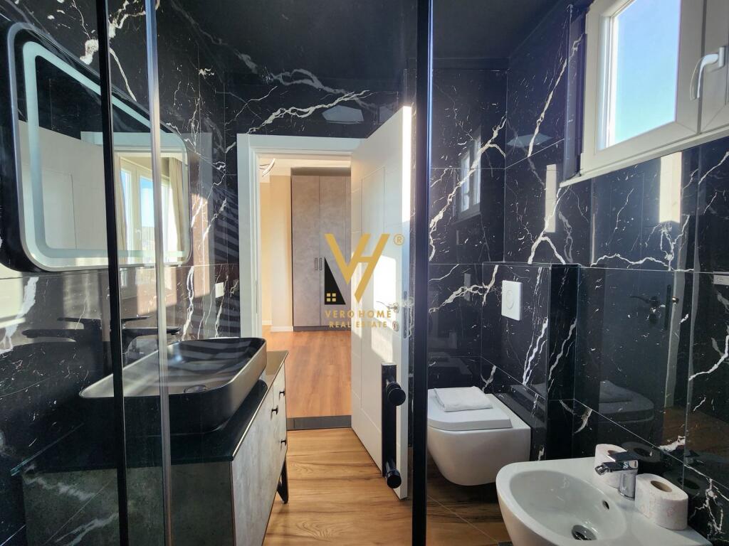 JEPET APARTAMENT 2+1+2 ME QIRA TE ISH EKSPOZITA 1.500 EURO