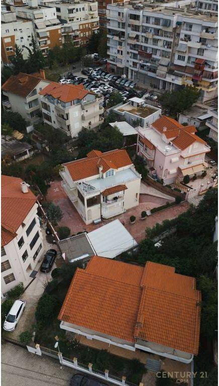 Vilë me qira për biznes tek Vilat e Selitës! 5,000 € /Muaj