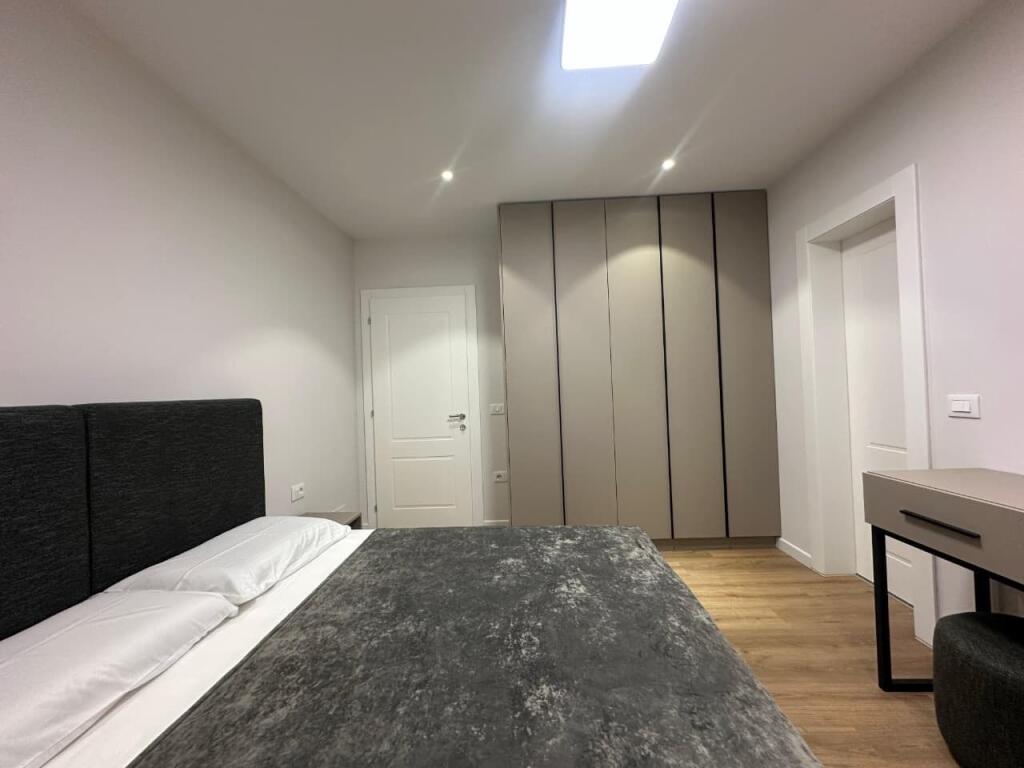 2+1+2+Parking space 📍Ballet school 📌1050€ Net