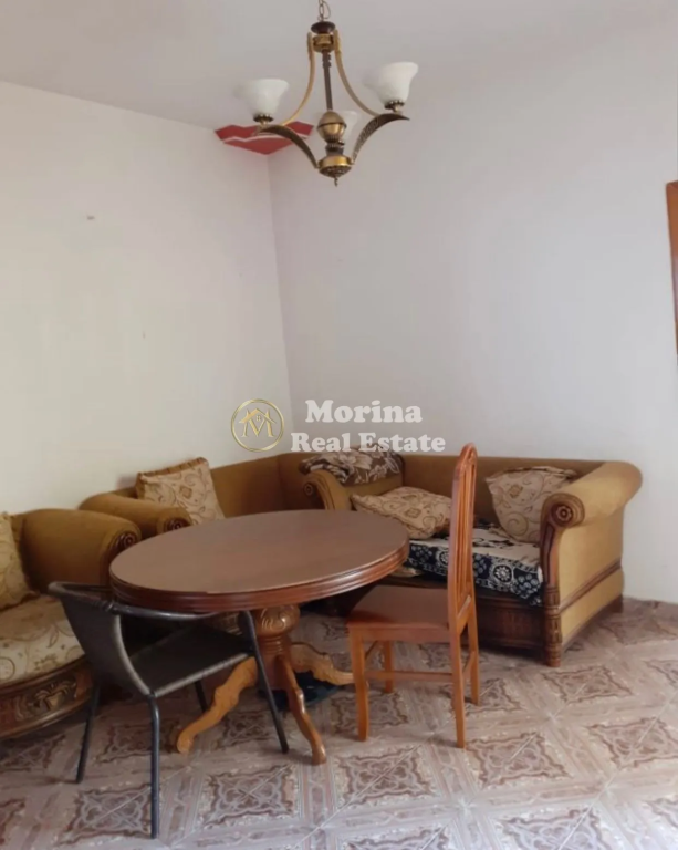 Qera,Hyrje private 2+1, Medrese, 350 euro/muaj