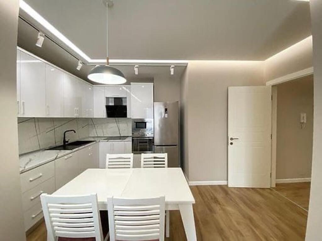 Jepet me qira Apartament 2+1+2Blk | Komune e Parisit, pranë Kika 2