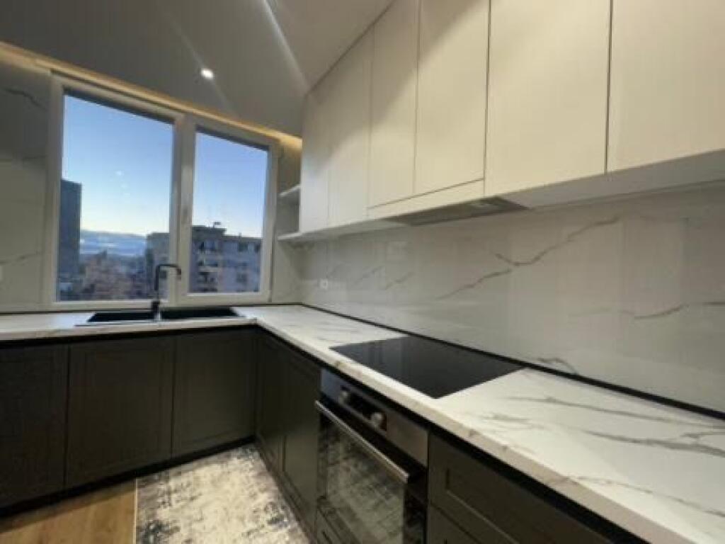 2+1+2+Parking space 📍Ballet school 📌1050€ Net