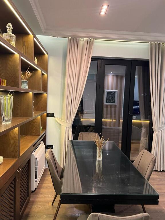 Apartament me qira 3+1 ne Qender te Tiranes (vetem per te huaj)