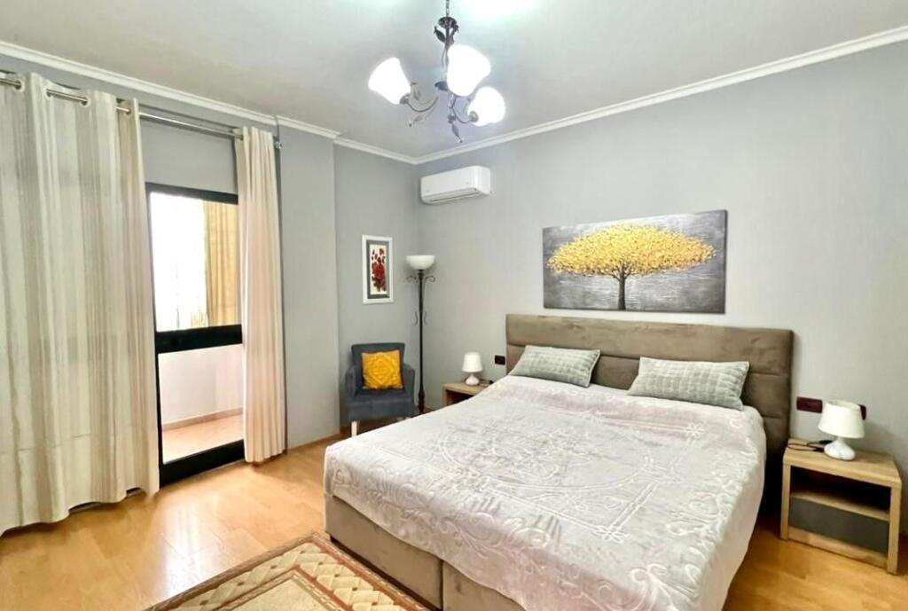 *For Rent : 1+1+2wc Ballet School -  (Lej&Laj) - Roadside - 3rd Floor - 600€ - 75m² - 100% New Uninhabited*