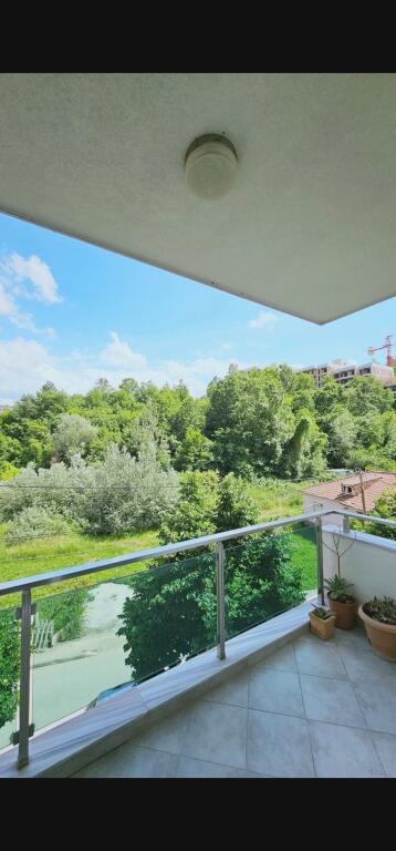 Apartament 1+1 liqeni thatë