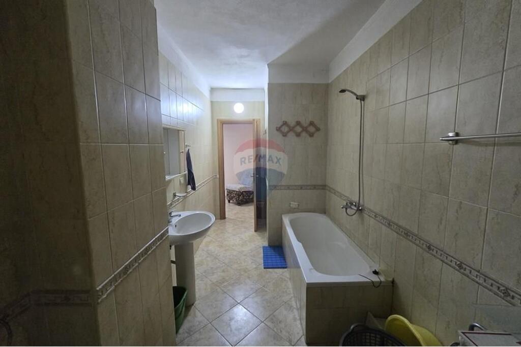 Apartament per qera 2+1+2 tek 21 Dhjetori