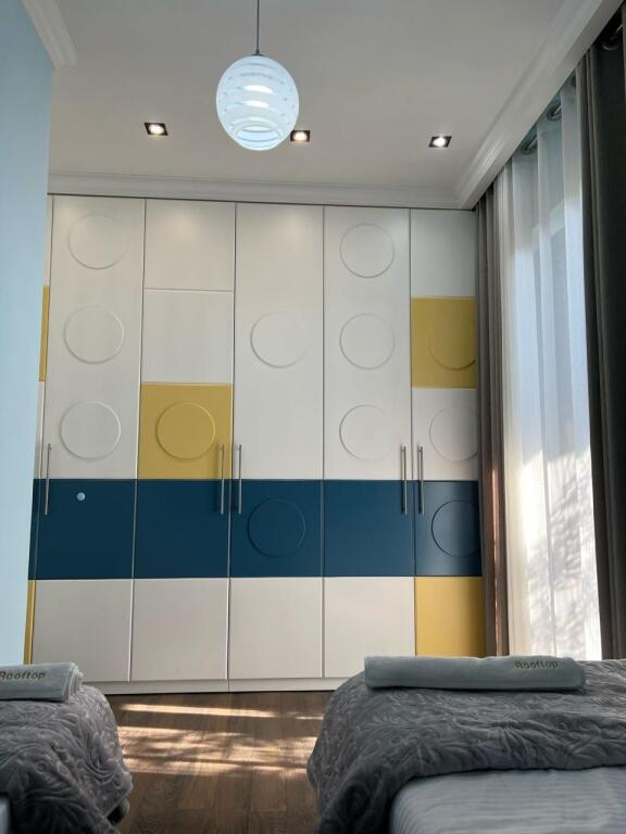 Apartament me qira 3+1 ne Qender te Tiranes (vetem per te huaj)