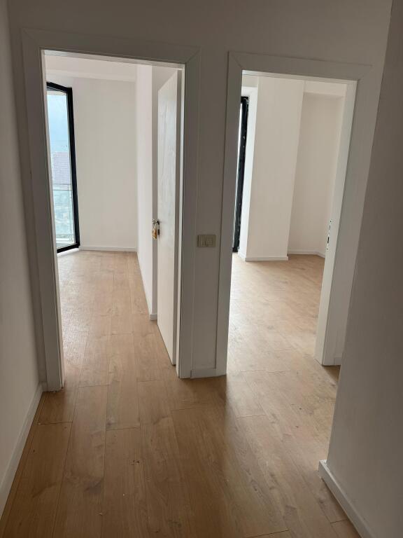 jepet zyre me qera Mine Peza