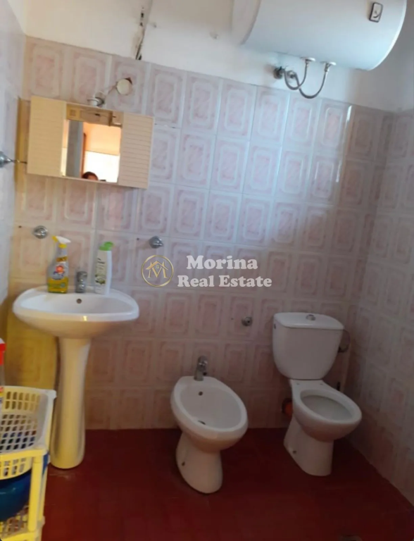Qera,Hyrje private 2+1, Medrese, 350 euro/muaj