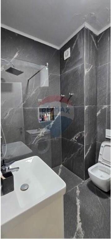 Apartment for rent 1+1 at Komuna Parisit