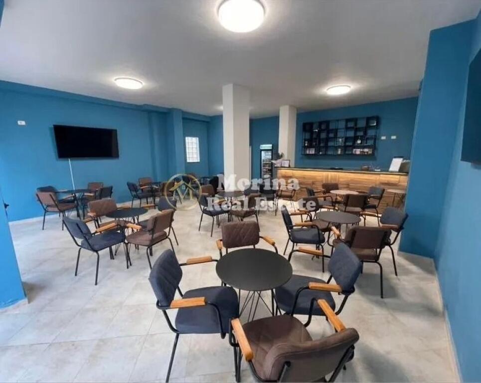 Qera, Ambient Biznesi, Fresku, Rruga Hamdi Lika, 300 euro/muaj.