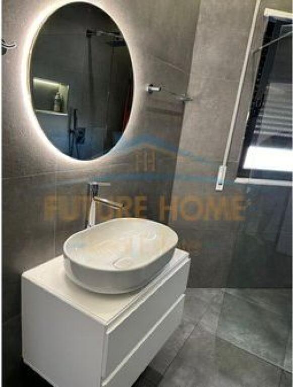 Shitet, Apartament 1+1, Rruga e Durresit,Tirane.