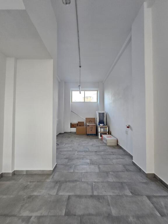 JEPET ME QERA AMBJENT BIZNESI , ISH FABRIKA E BUKES