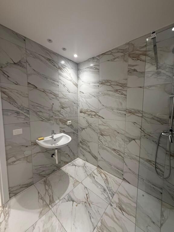 Apartament 2+1 + Parkim tek Lake View Residence!