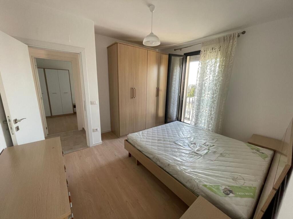 Apartament me Qera 2+1+2 Tek Kompleksi Zirkon (ID B2201342) Tirane.