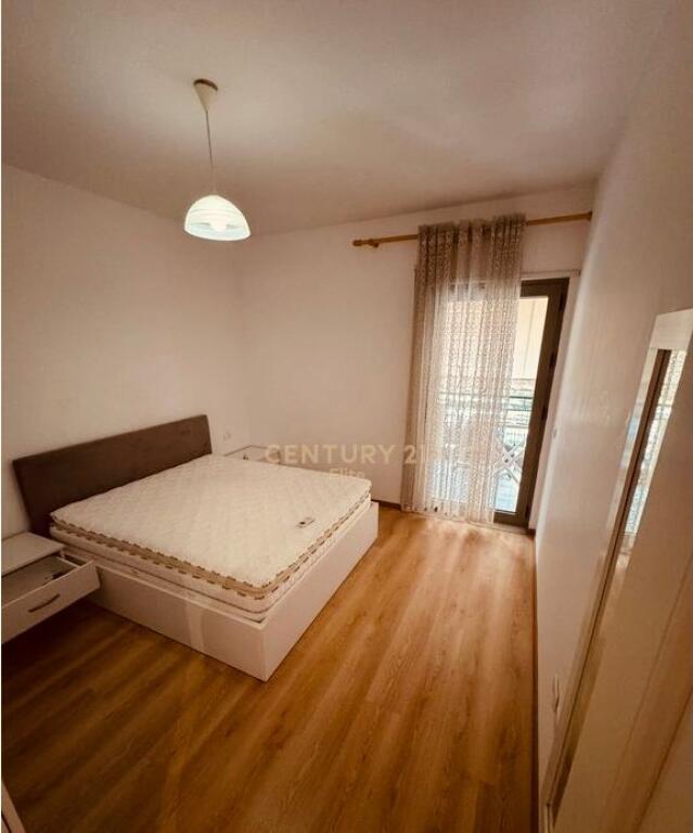 APARTAMENT 1+1 ME QIRA TE KOMPLEKSI DELIJORGJI!
