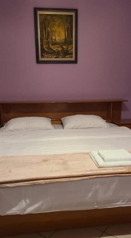 Apartament 2+1 me qera tek Rrethi i Shkozes