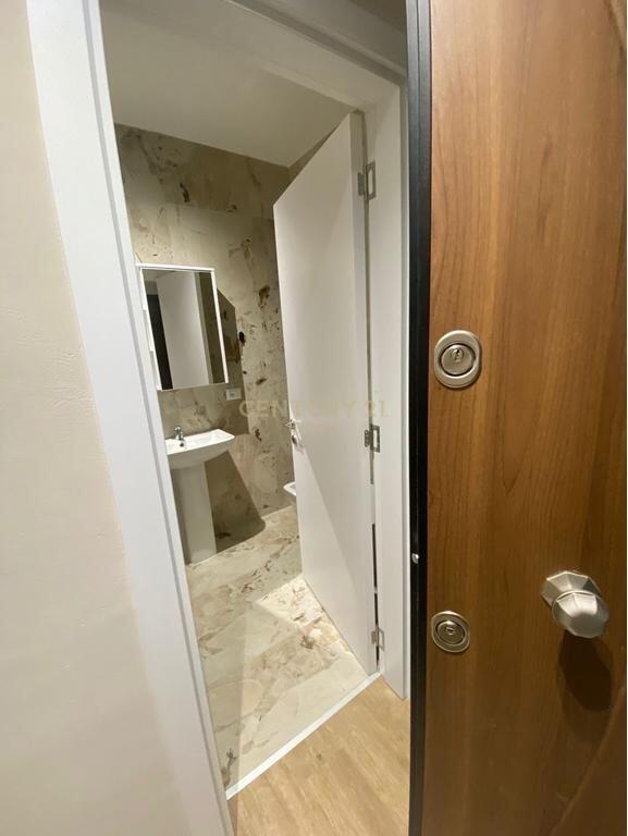 Apartament 1+1 për Qira në Kompleksin Univers City!