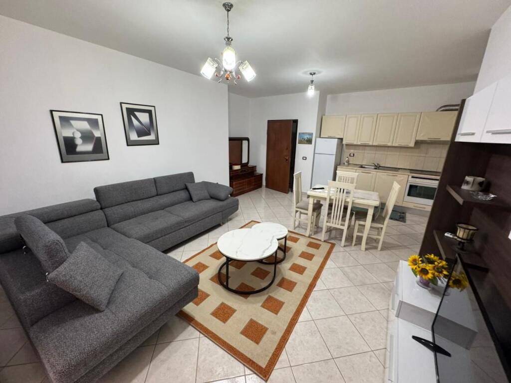 🏡 Jepet me qira apartament 2+1 📍 Astir, tek zona e Bohemit