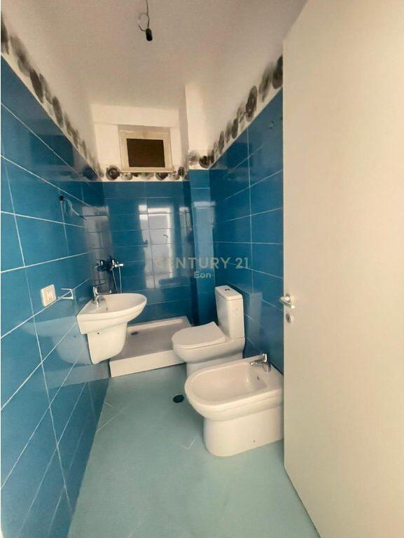 Apartament 2+2 Në Shitje në Ish-URT, Durrës - 133,000€ | 140 m²