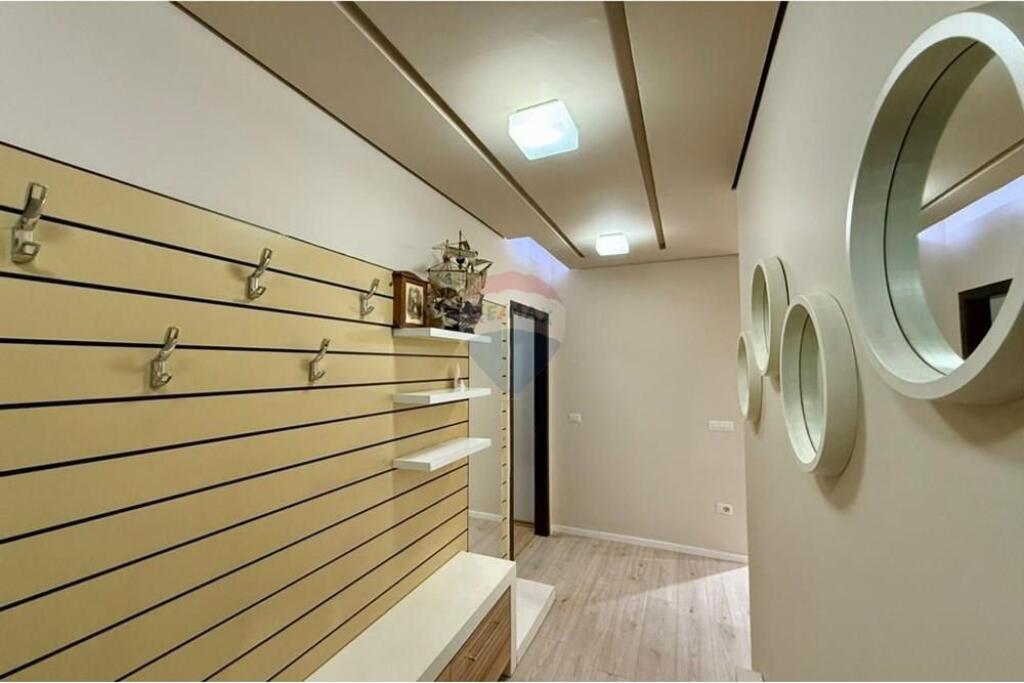 apartament per qera 2+1 te Rruga Xhanfize Keko