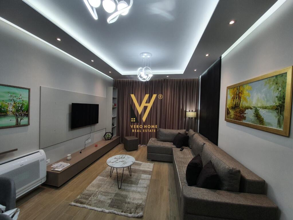 JEPET APARTAMENT 1+1+BLK ME QERA TE KOMPLEKSI OLIMPIK, KOMUNA E PARISIT 85.000 LEKE