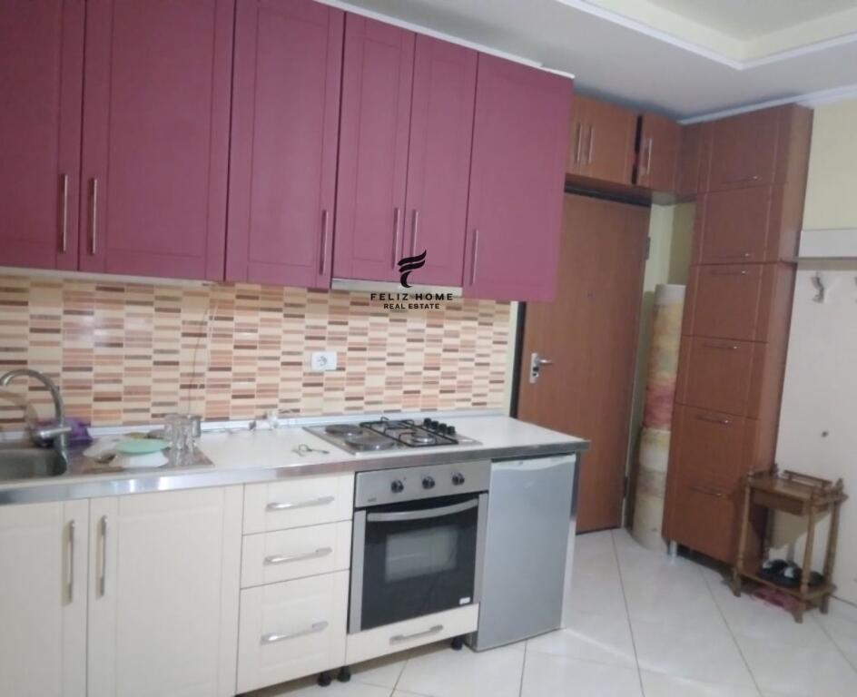 APARTAMENT ME QERA 1+1 ALI DEMI 40.000 LEKE