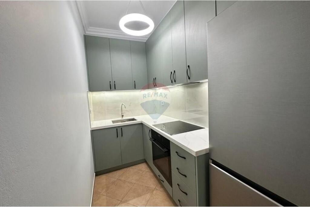 Apartament 2+1 Për Qira - Rruga e Kavajës, Tiranë