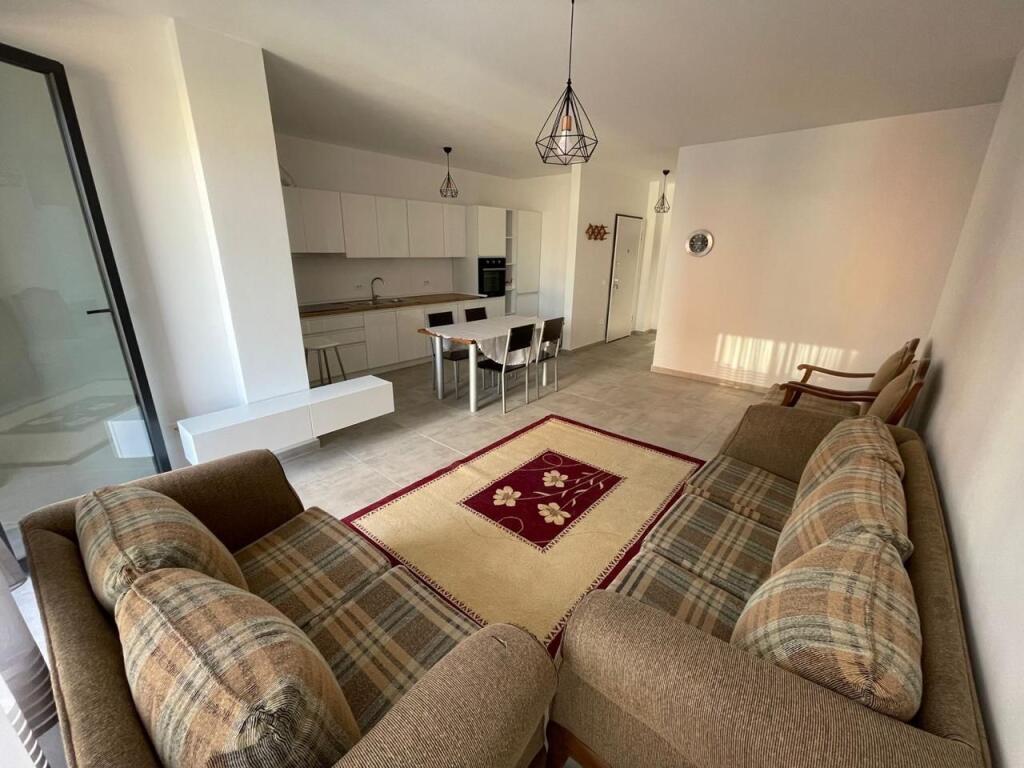 Apartament me Qera 2+1+2 Tek Kompleksi Zirkon (ID B2201342) Tirane.