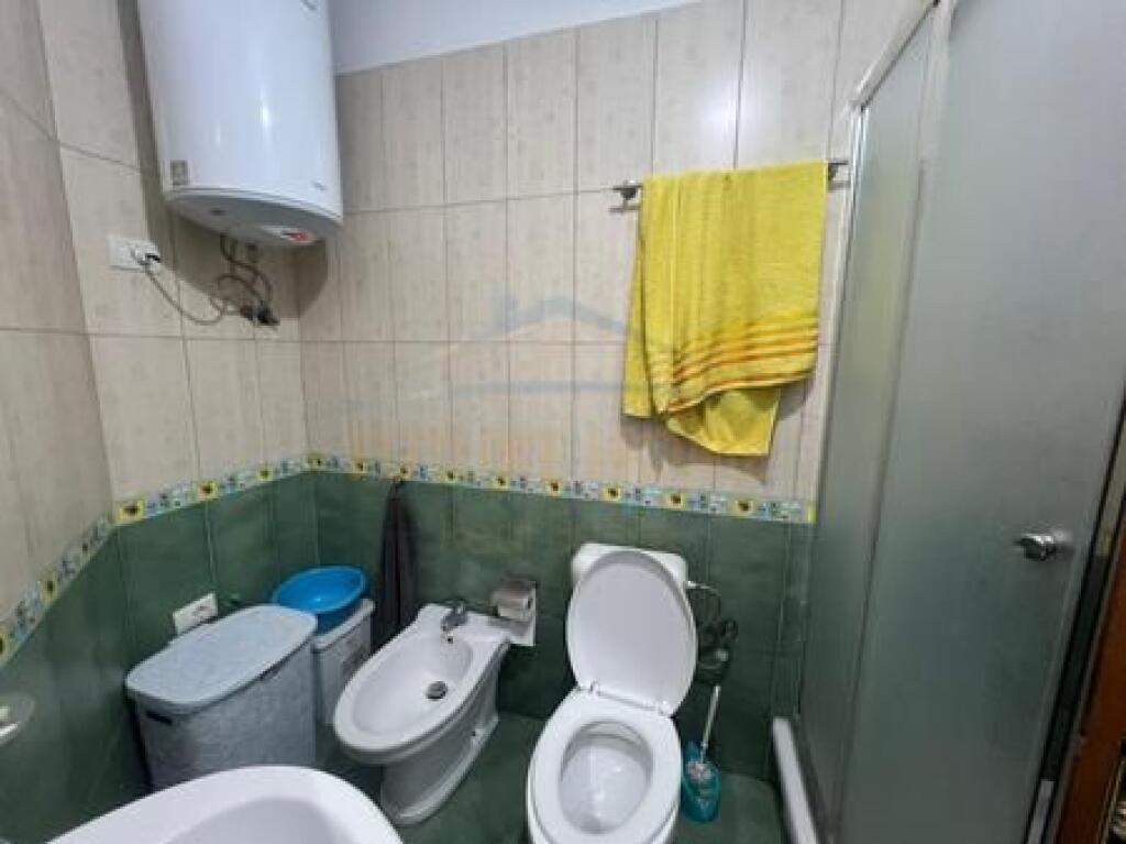 Shitet, Apartament 2+1+2, Bulevardi i Ri, Tiranë