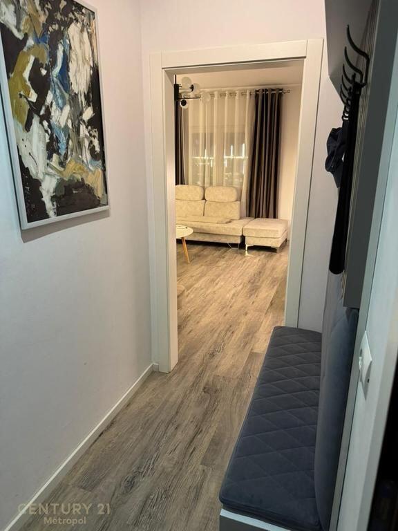 APARTAMENT 2+1 PER QIRA, ISH STACIONI I TRENIT! 850 € /Muaj