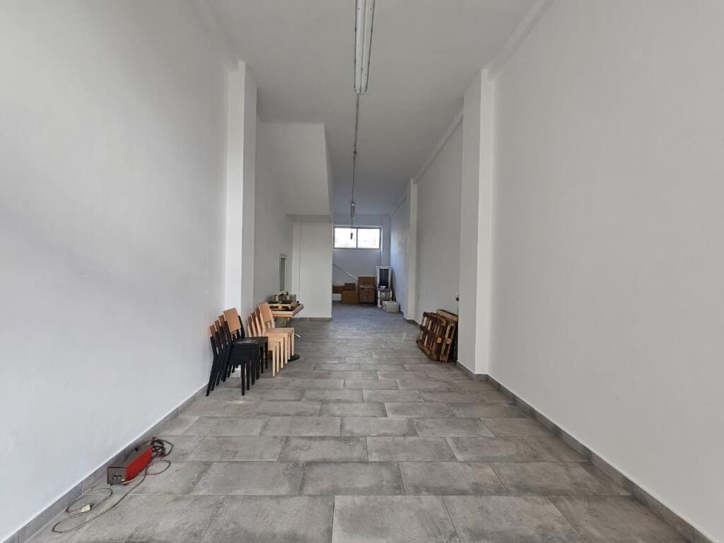 JEPET ME QERA AMBJENT BIZNESI , ISH FABRIKA E BUKES