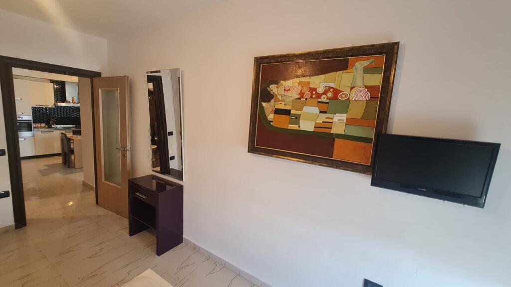 2+1,i mobiluar pas vizion plus,500 euro