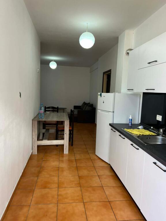 JEPET ME QIRA 2+1+1 ASTIR 45.000 LEKE