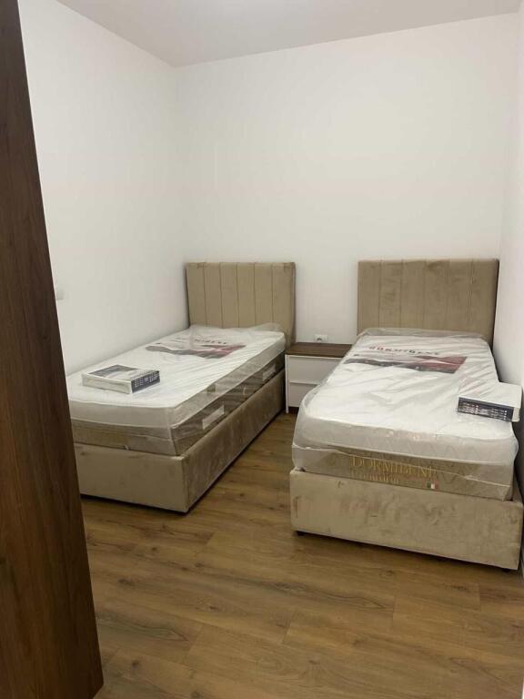 Apartament luksoz 2+1 me qera tek Zogu i Zi