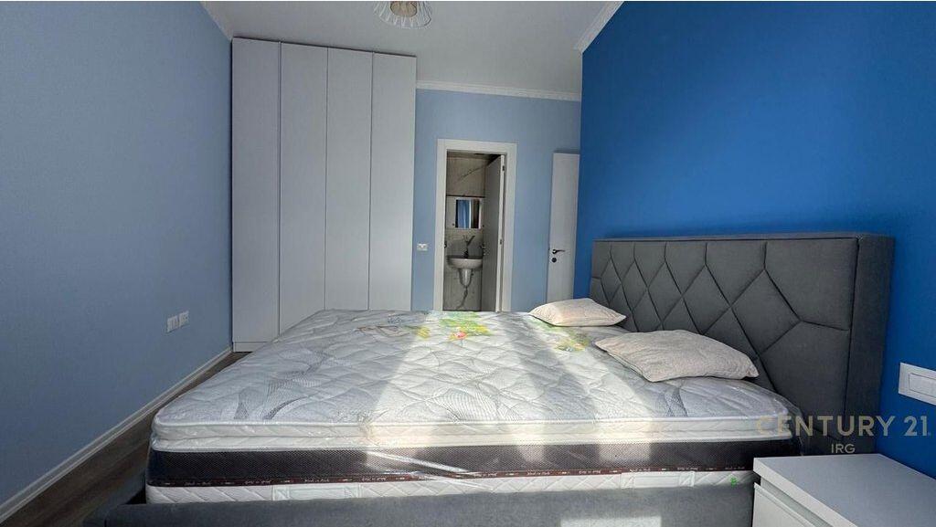 Jepet me qira apartament 2+1+2 tualete+ post parkimi ne Myslym Shyr! 1,100 € /Muaj