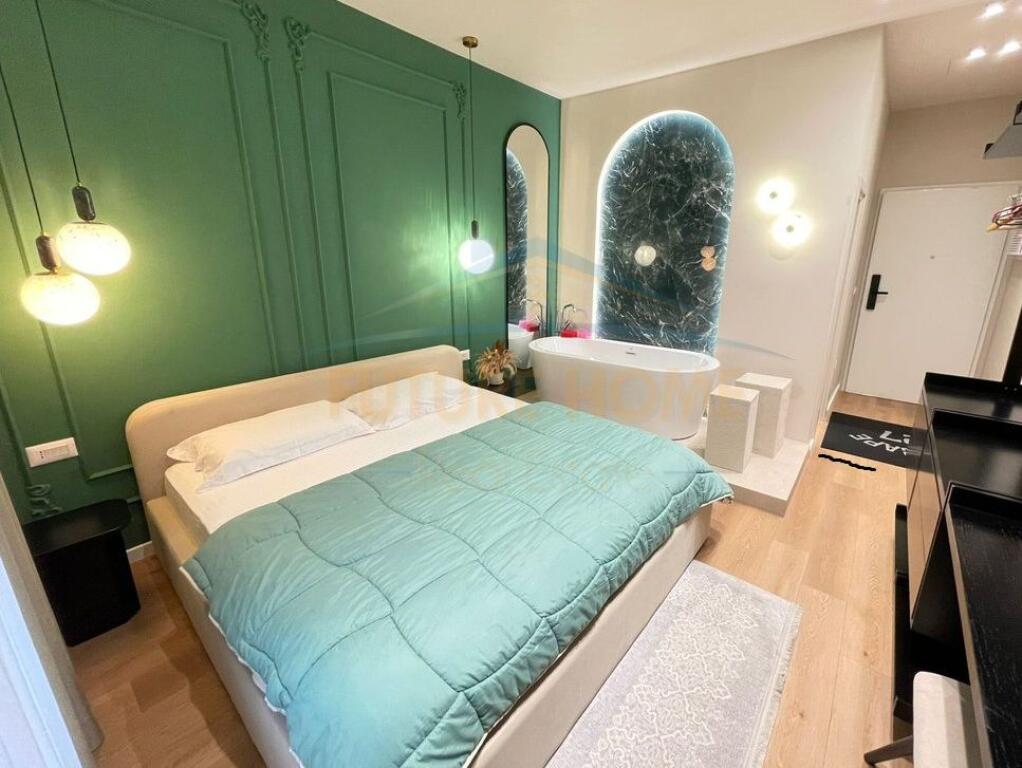 SHITET GARSONIERE , KOMPLEKSI MANGALEM , ALI DEM