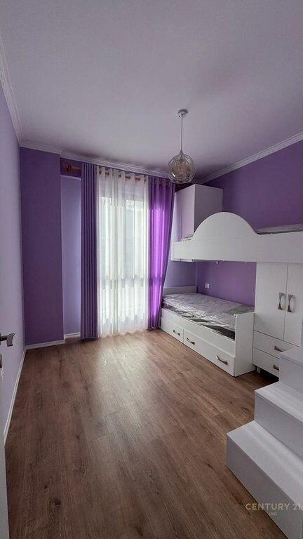 Jepet me qira apartament 2+1+2 tualete+ post parkimi ne Myslym Shyr! 1,100 € /Muaj