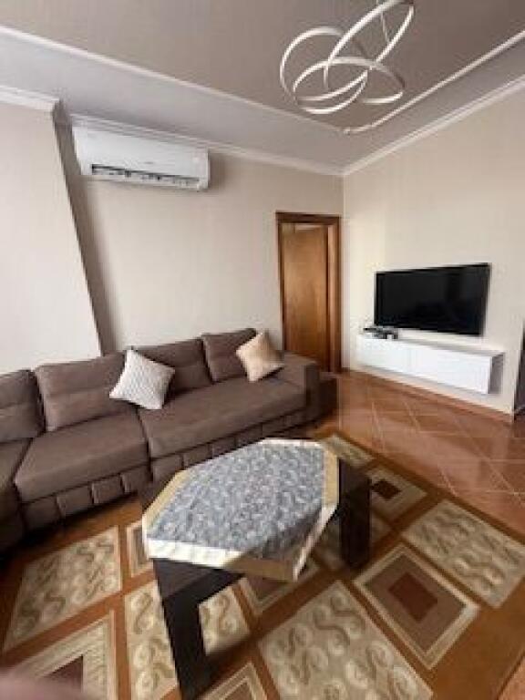 Apartment 1+1 near globe with good furniture 500€