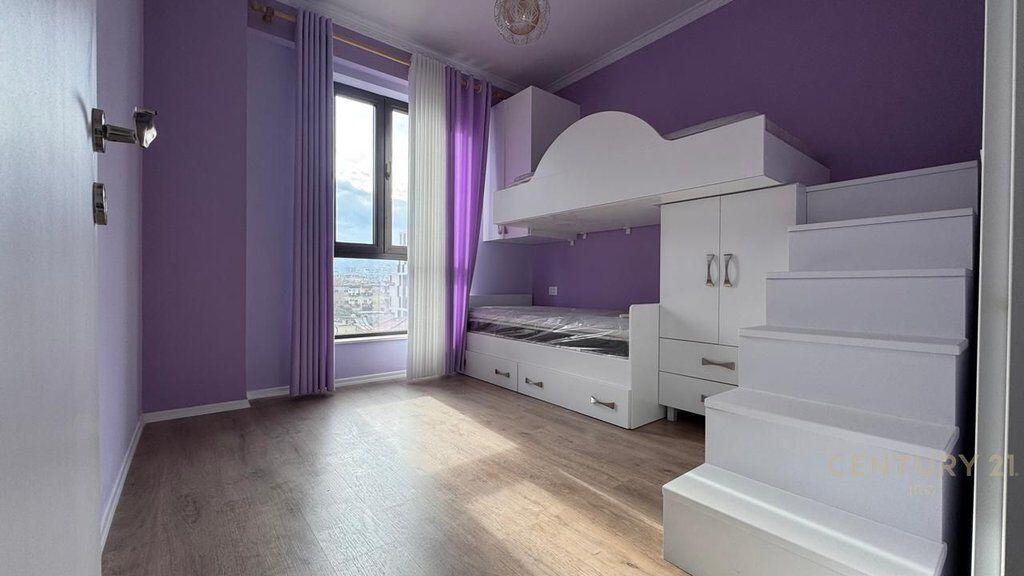 Jepet me qira apartament 2+1+2 tualete+ post parkimi ne Myslym Shyr! 1,100 € /Muaj