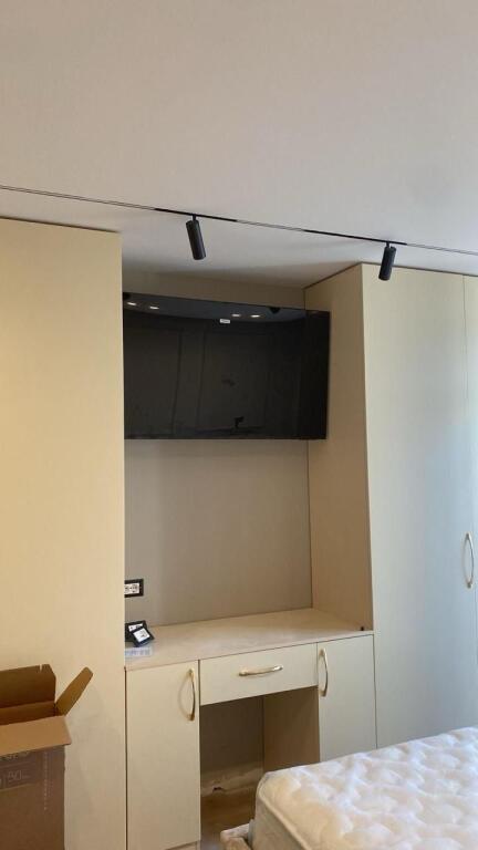 APPARTAMENTO 2+1+2 IN VENDITA VIA DIBRA 25.000.000 LEKE