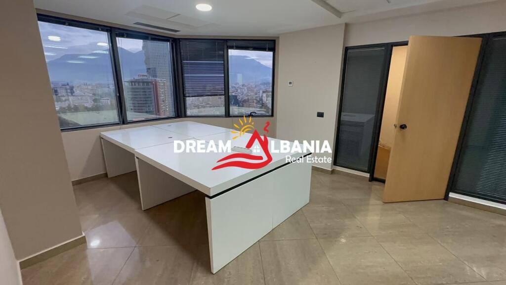 Ambient Zyre për Qira – Bulevardi “Dëshmorët e Kombit”, pranë Kullave Binjake (ID 42611391)