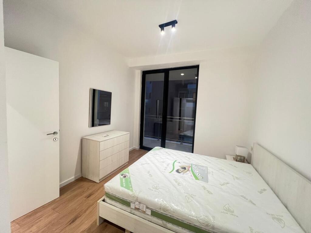 AP 1+1+POST ME QIRA MINE PEZA