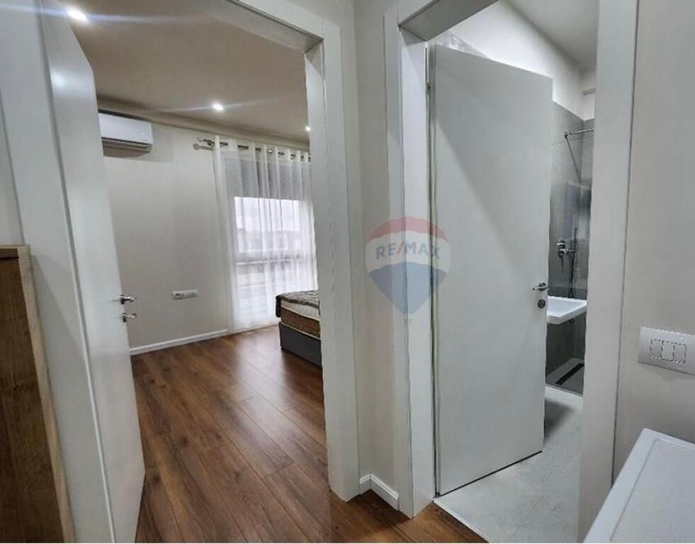 Apartament 1+1 me qira tek Pazari i ri