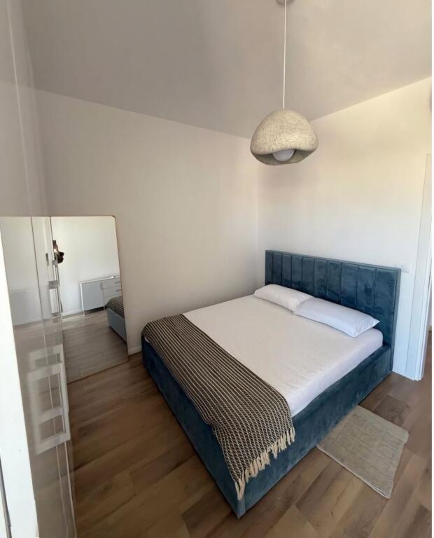 Jepet me qera apartament 1+1 prane Zogut te Zi