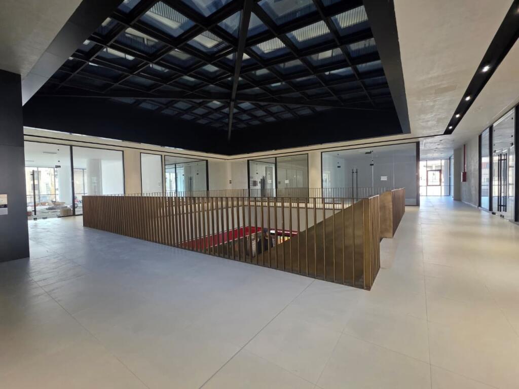 FOR RENT: Business Premises On The Main Road ✨️ Rez. Golden Tower, Mine Peza - Center📍| 800€ / Month 🔥